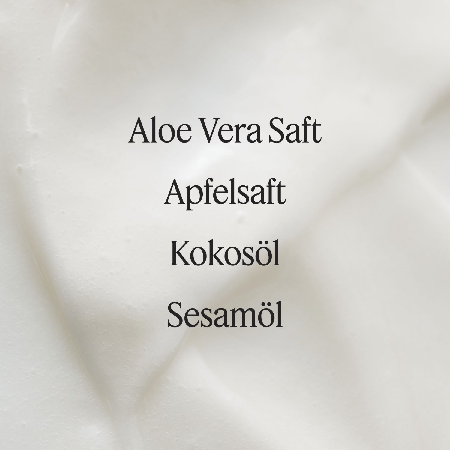 Santaverde Cleansing Emulsion Textur – cremige Naturkosmetik-Reinigungsmilch mit Aloe Vera, Apfelsaft und Kokosöl als Hauptwirkstoff