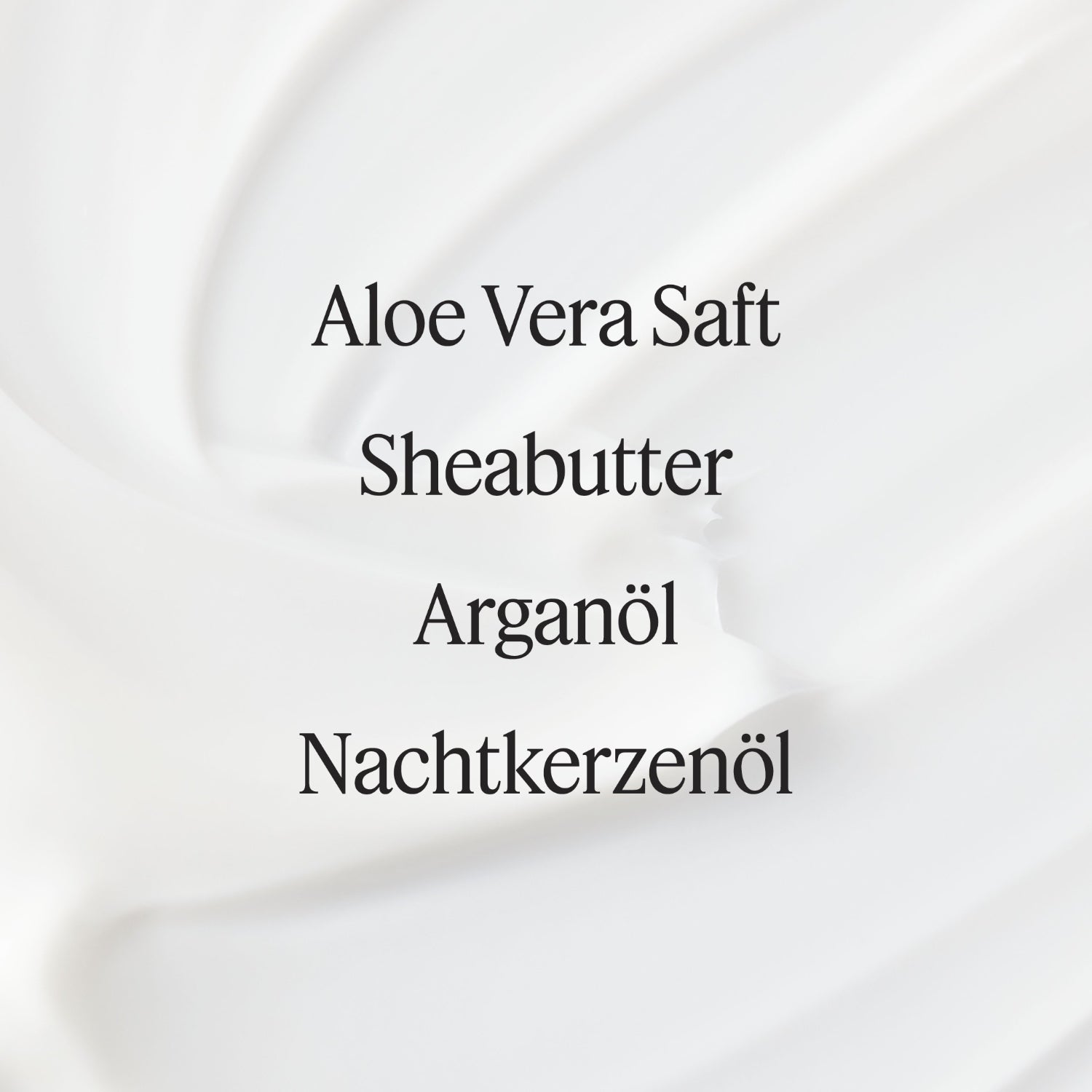 Santaverde Cream Rich ohne Duft Textur – Detailaufnahme der reichhaltigen, unparfümierten Aloe Vera Gesichtscreme mit Hauptinhaltsstoffen
